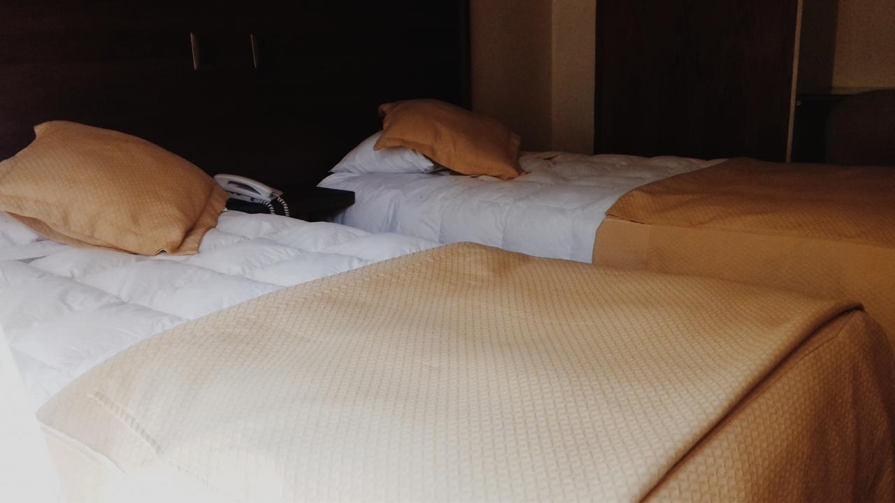 Hotel Plaza Лос Андес Екстериор снимка