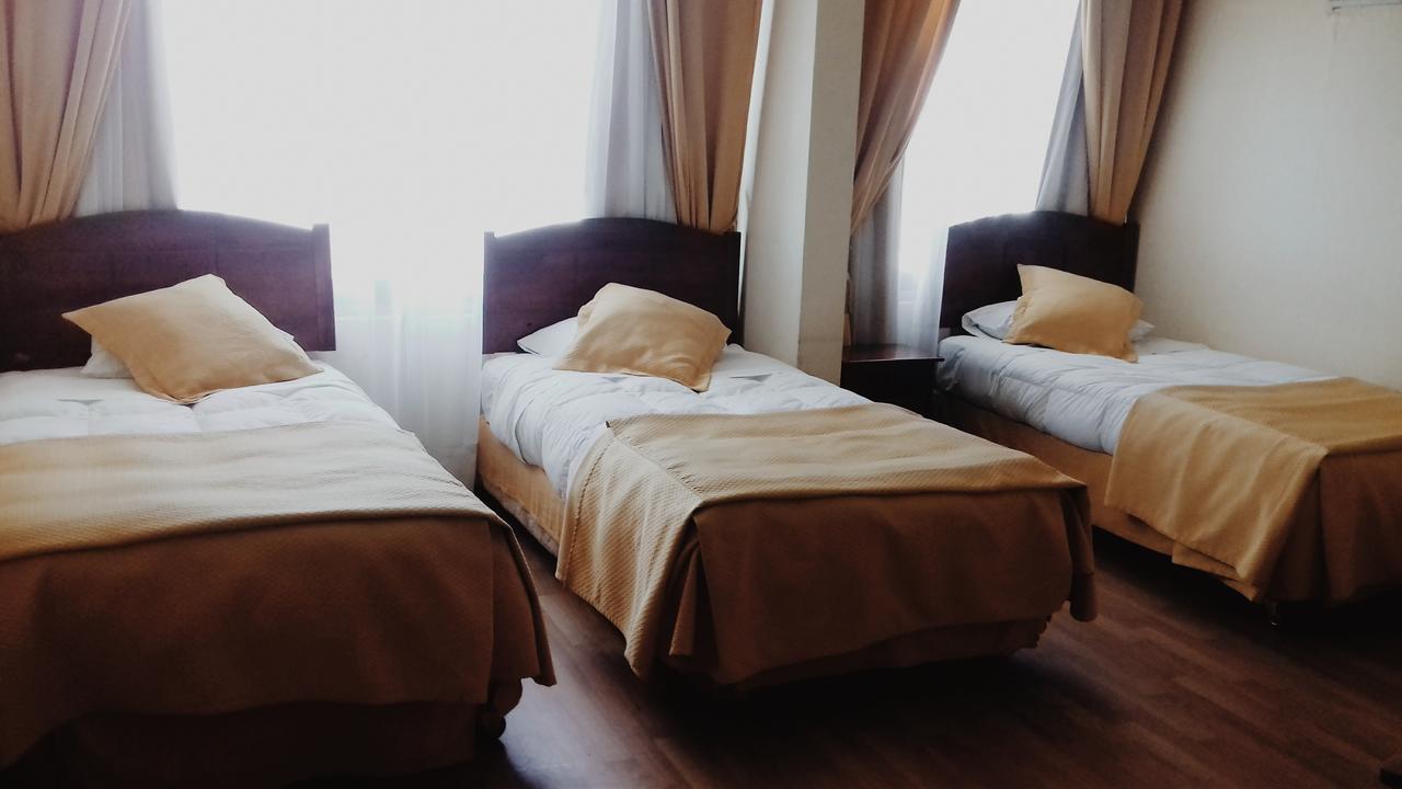 Hotel Plaza Лос Андес Екстериор снимка