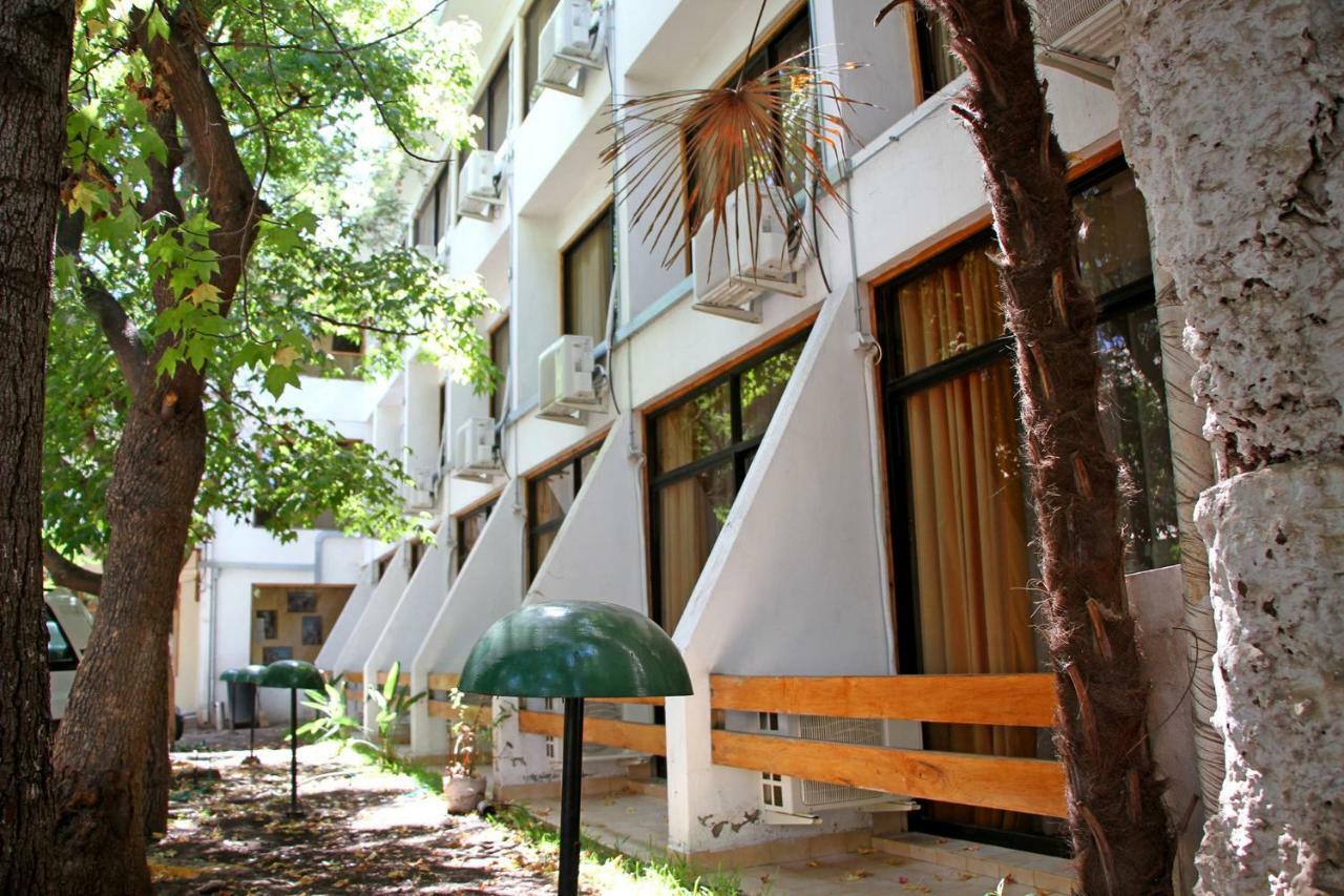 Hotel Plaza Лос Андес Екстериор снимка